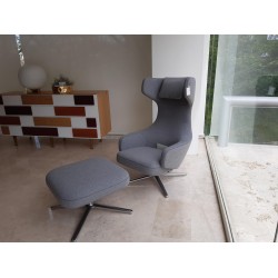 POLT. C/ POUF GRAND REPOS von Vitra