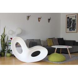 VOIDO WHITE ARMCHAIR von Magis