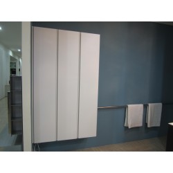 COMP. WHITE TOUCH COLUMNS von Mill Due