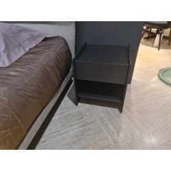 CASPER LAC.OP.SAT.PELTRO Nachttisch von Molteni & C.