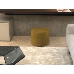 몰테니 & C. POUF DOMINO Ø44 H37 OCRA.
