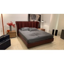 CAMA LOLA DARLING HERMOSO 05 170X200 by Poltrona Frau