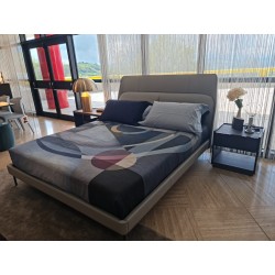 COUPE 170 SC TORTORA BED von Poltrona Frau