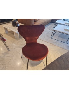 SERIES 7 BELFAST AUTUMN RED CHAIR von Fritz Hansen