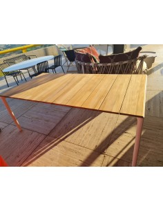 Деревянный стол MAKI TEAK от Kristalia