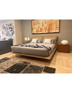 JOHN-JOHN BED SC 33 TRAVERTINO par Poltrona Frau