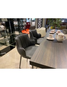 리한나 가죽 스툴 977 가죽 by 카텔란