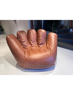 Sillón de cuero Joe de Poltronova
