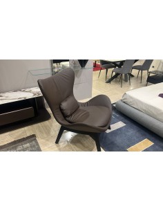 MTO LAZY ARMCHAIR MATT BLACK COFFEE de Calligaris