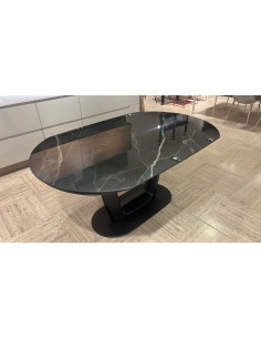 MESA EXTENSIBLE ORBITAL NEGRA 108X165(270) de Calligaris