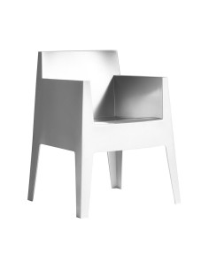 Silla de juguete blanca...